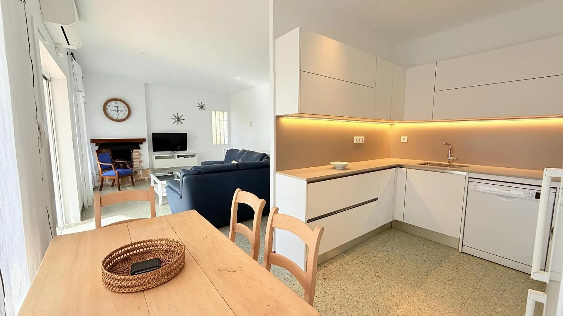 Villa Orense 5 Palau Saverdera İspanya
