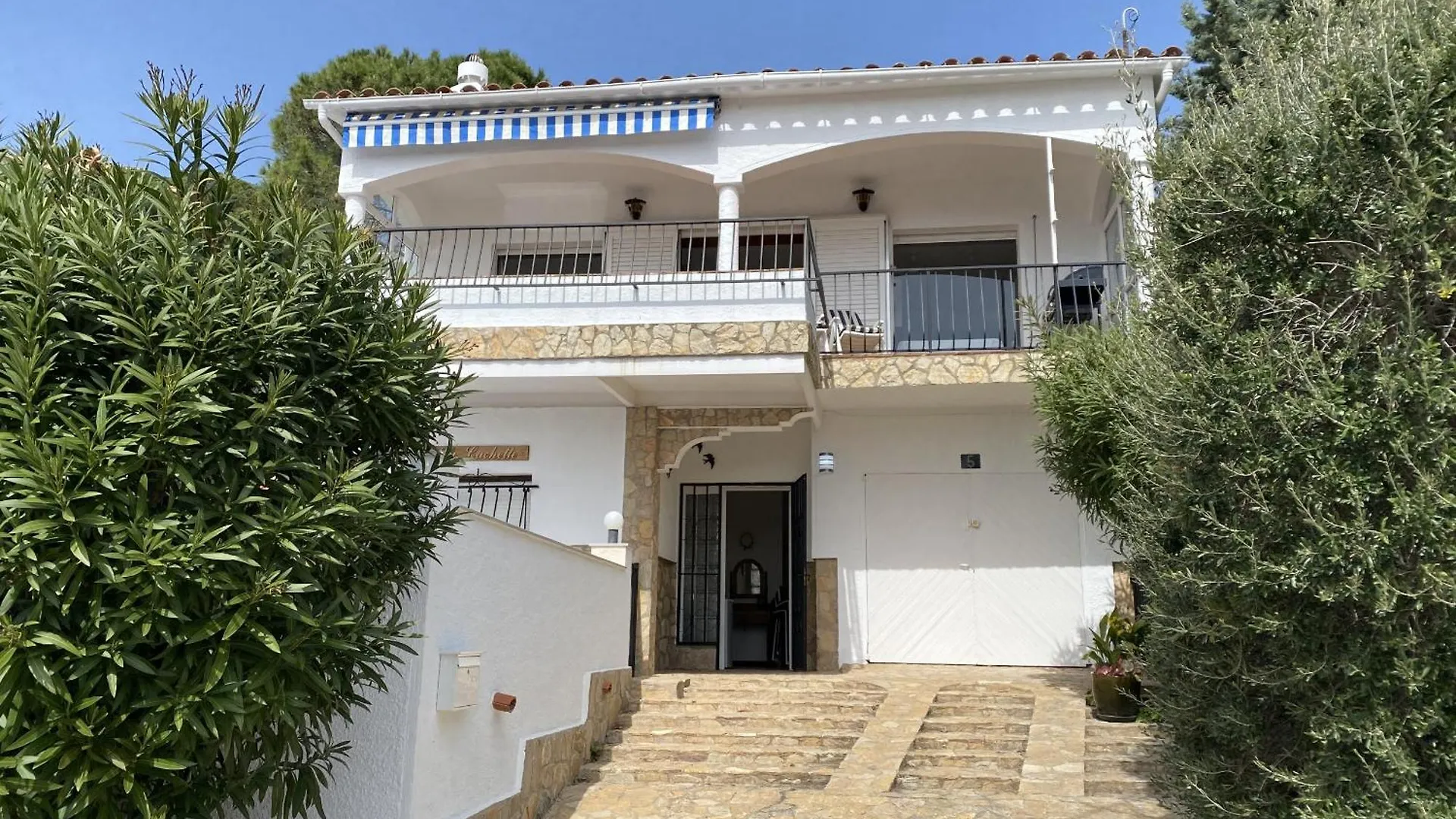 Villa Orense 5 Palau Saverdera